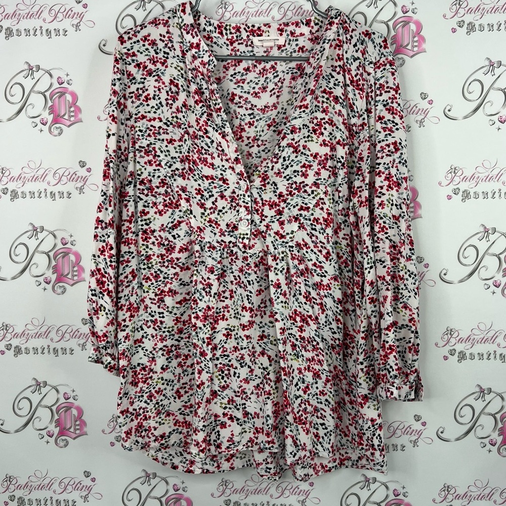 beachlunchlounge long sleeves button up flowers Red and White Floral Blouse
